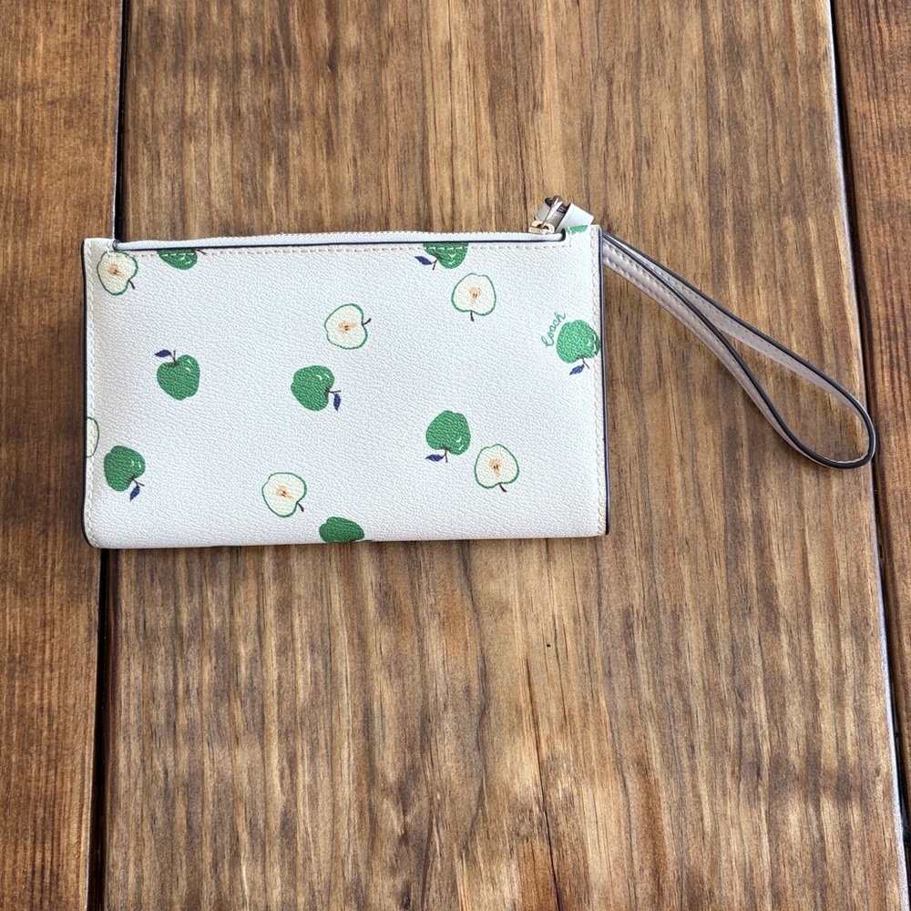 Green Apple Coach Wristlet Wallet - Picture 2 of 3